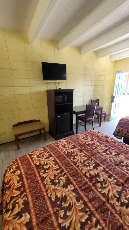 Relax Inn Lucedale Екстер'єр фото