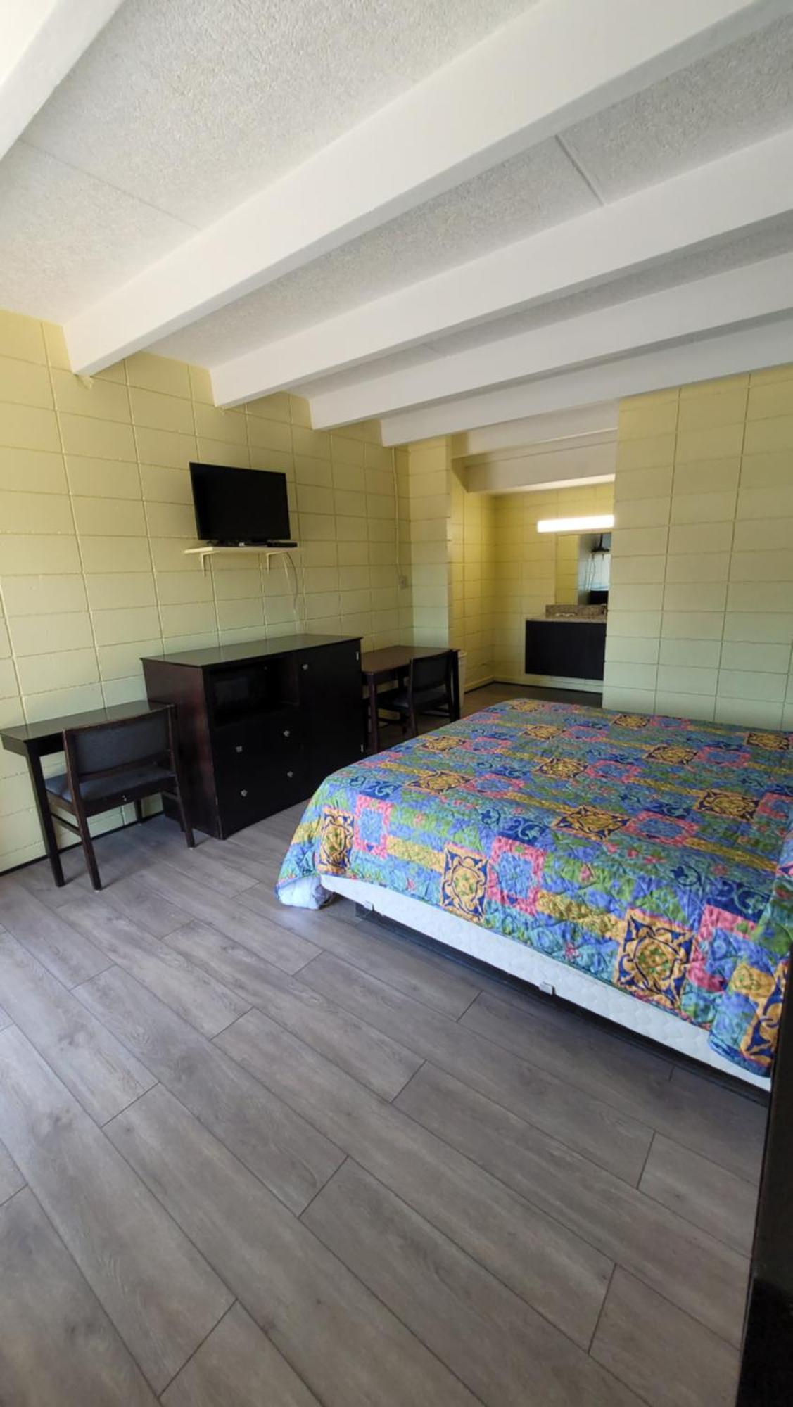 Relax Inn Lucedale Екстер'єр фото